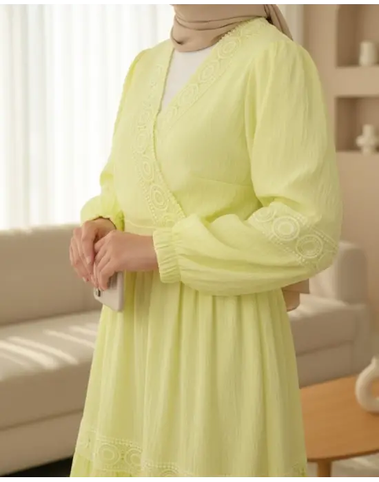 Dantel Detaylı Bağlamalı Kolu Lastikli Kraş Etekli Takım  -Açık Sarı