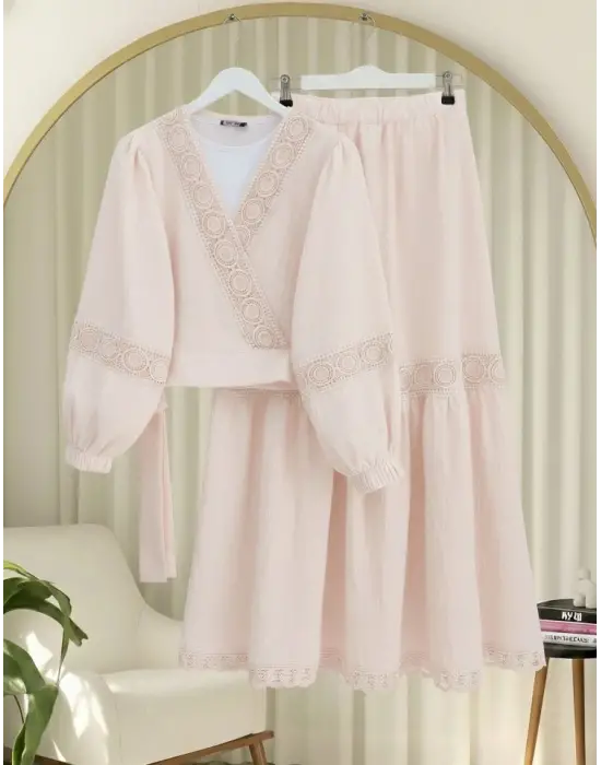 Dantel Detaylı Bağlamalı Kolu Lastikli Kraş Etekli Takım   -Bej