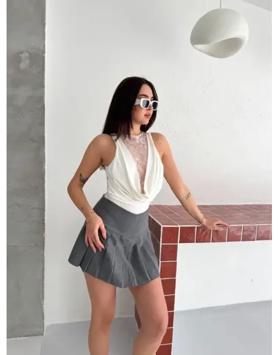 Dantel Detaylı Derin Dekolte Body Şık Kolsuz Yazlık Bodysuit - Beyaz