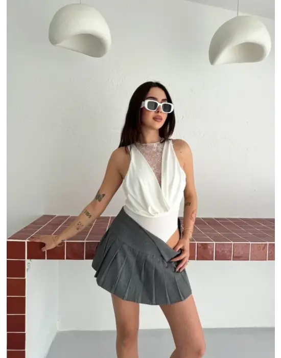 Dantel Detaylı Derin Dekolte Body Şık Kolsuz Yazlık Bodysuit - Beyaz