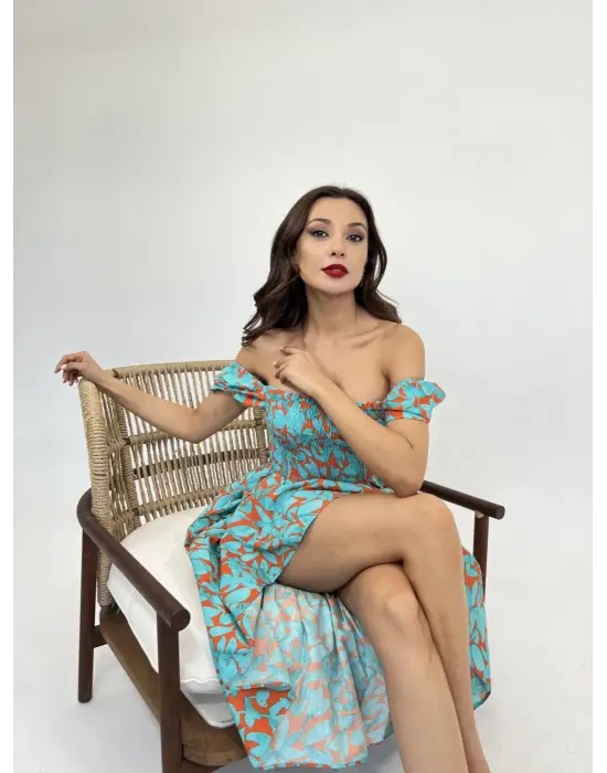 Omarı Uzun Kollu Dantel Detaylı Abiye Elbise