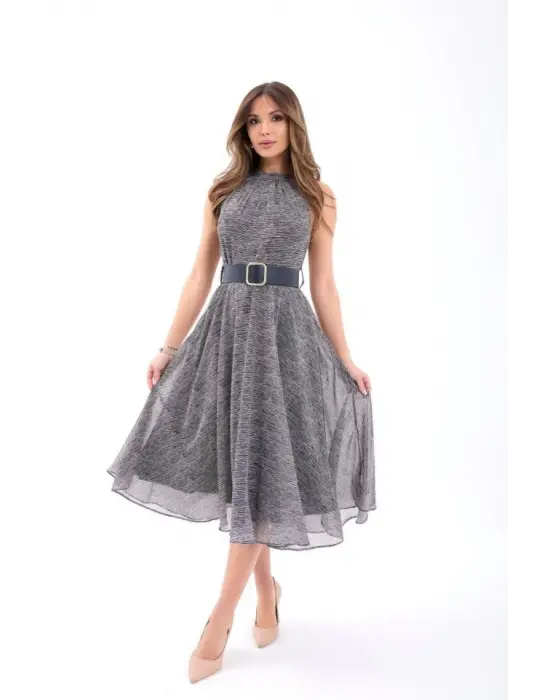 Omarı Parlak Desen Detaylı Siyah Elbise