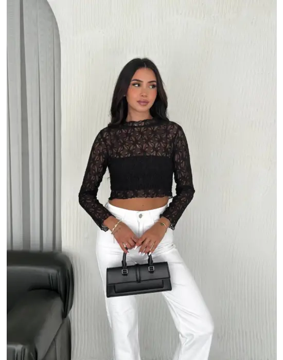 Omarı Siyah Dantel Uzun Kol Bluzu