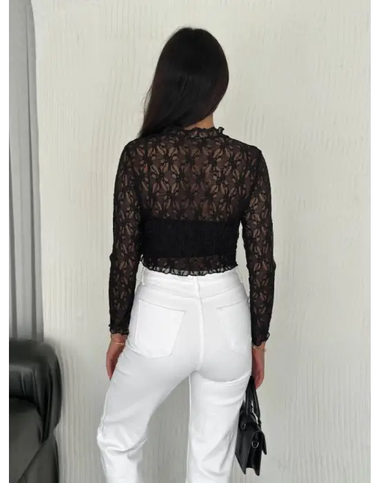 Omarı Siyah Dantel Uzun Kol Bluzu