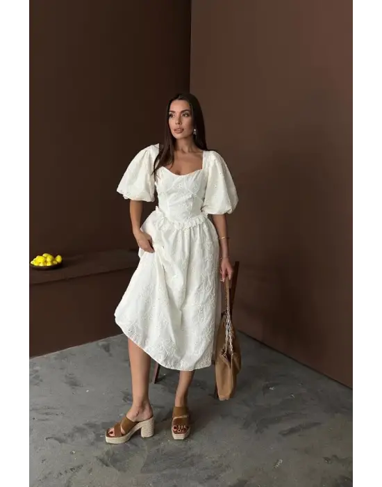 Omarı Dantelli Ekru Balon Kollu Elbise