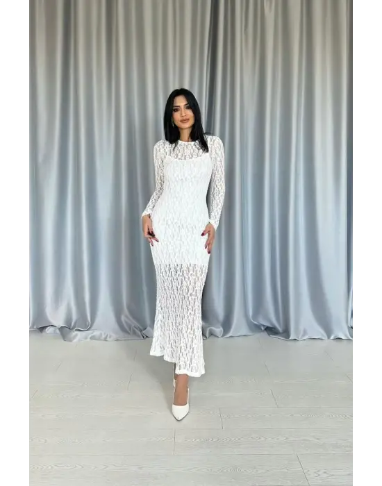 Omarı Zarif Dantelli Uzun Kollu Elbise Modelleri
