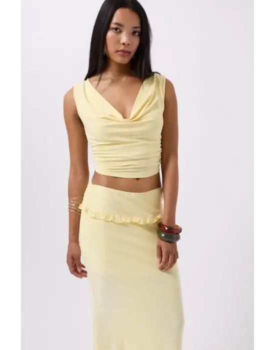 Omarı Şık Degaje Yaka Crop Bluz