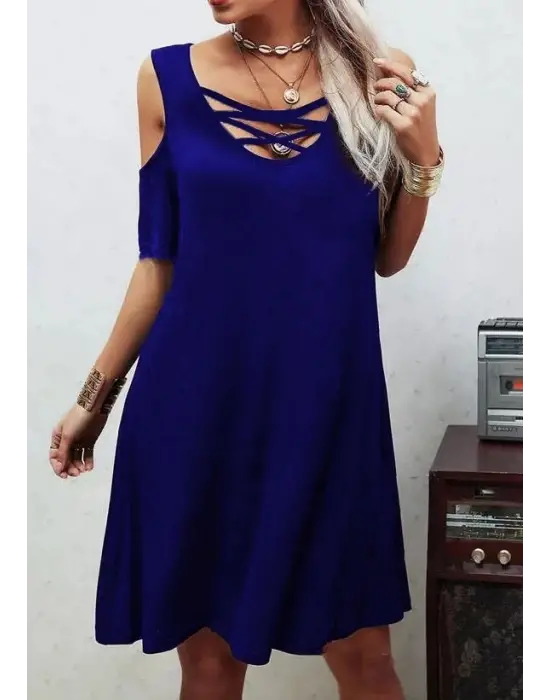 Dekolteli Bağcık Detay Viskon Kumaş Elbise