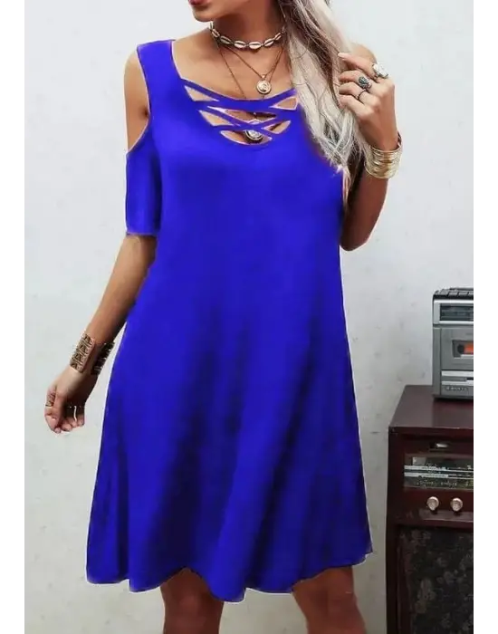 Dekolteli Bağcık Detay Viskon Kumaş Elbise