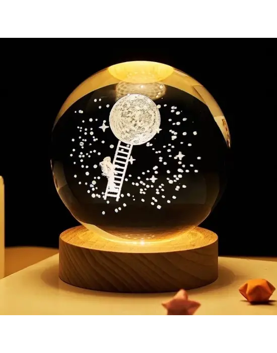 Dekoratif Merdiven Astronot Tasarımlı Ahşap Altlıklı Işıklı Cam Küre Büyük Boy Cam:8cm Ahşap:2cm