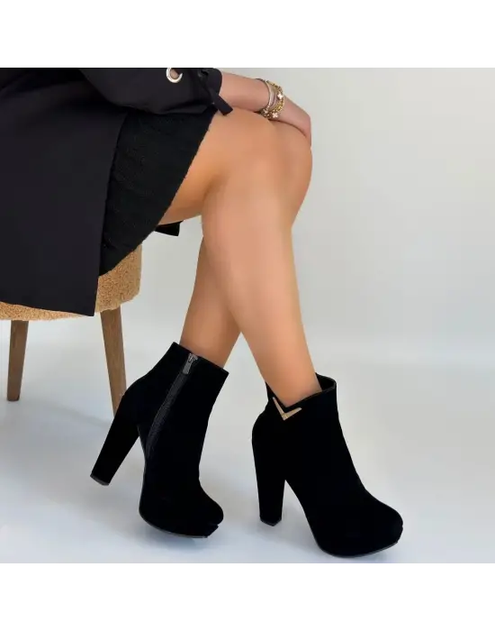 Denta Siyah Süet Topuklu Bot
