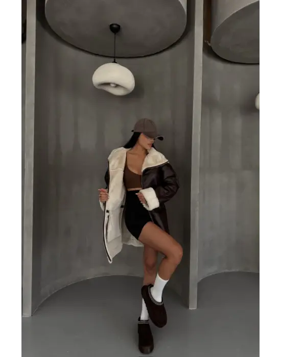 Omarı Pelüş Detaylı Kahverengi Deri Mont - Yaka ve Kol Detayıyla