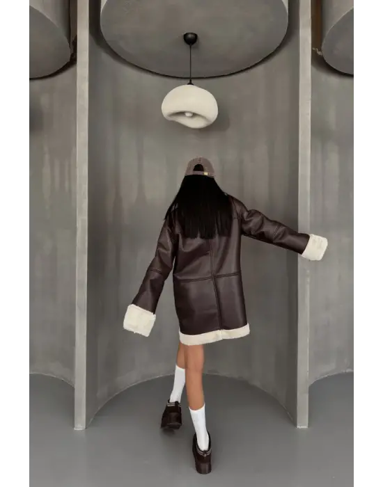 Omarı Pelüş Detaylı Kahverengi Deri Mont - Yaka ve Kol Detayıyla