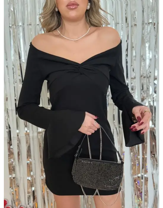 Omarı Derin Dekolte Detaylı Uzun Kollu Kısa Elbise