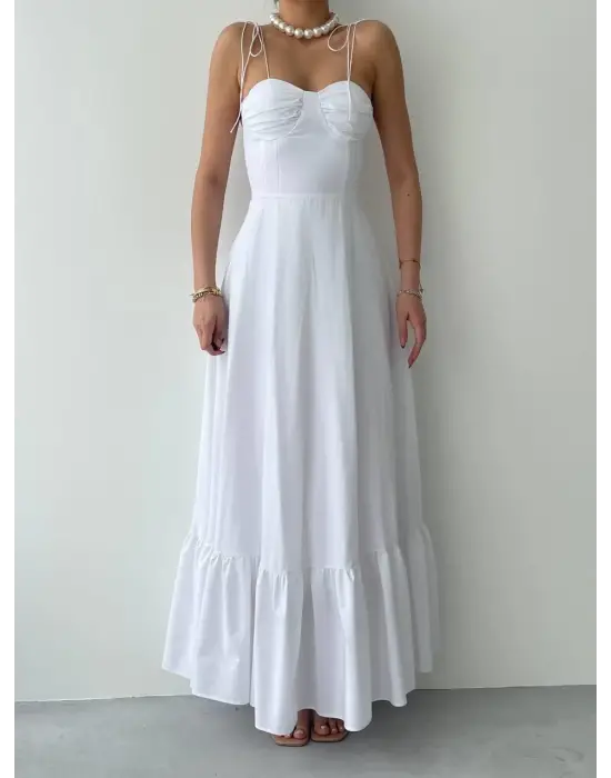 Omarı Şık Siyah İp Askılı Elbise