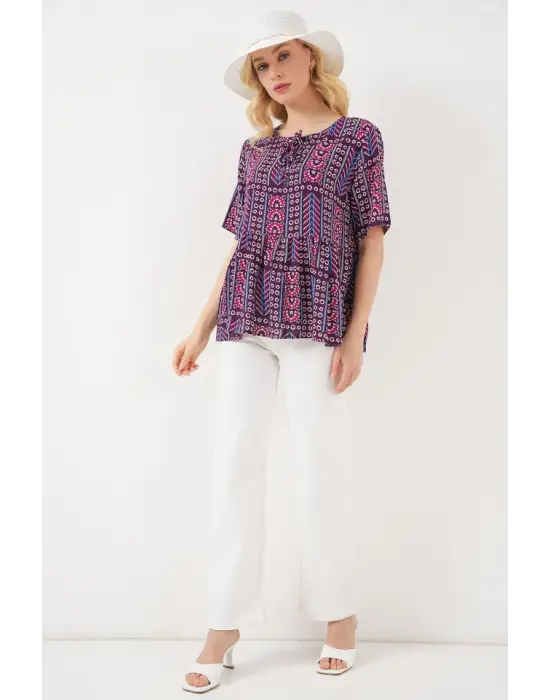 Modern Desenli Kısa Kol Bluz Bordo