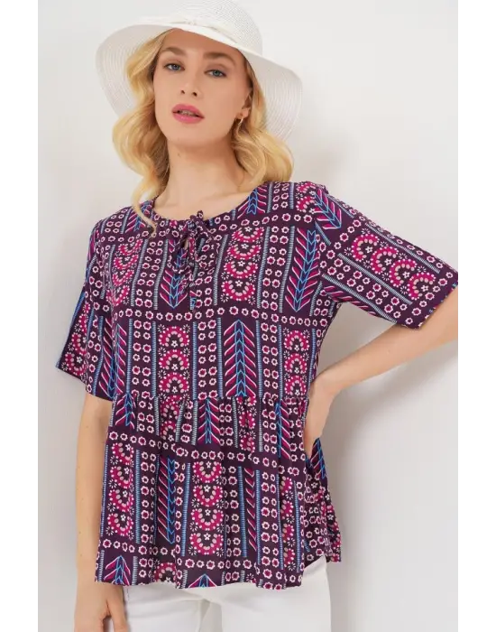 Modern Desenli Kısa Kol Bluz Bordo