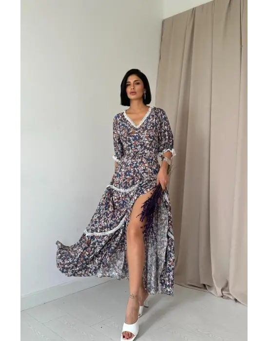 Desenli Sırtı Dekolteli Brode Elbise