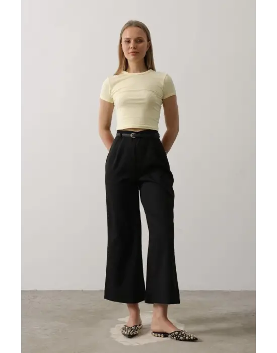 Omarı Detaylı Siyah Kemer Pens Pantolon