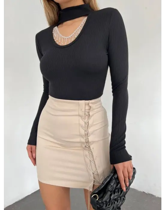 Dik Yaka Taş Detaylı Uzun Kol Bluz -Siyah