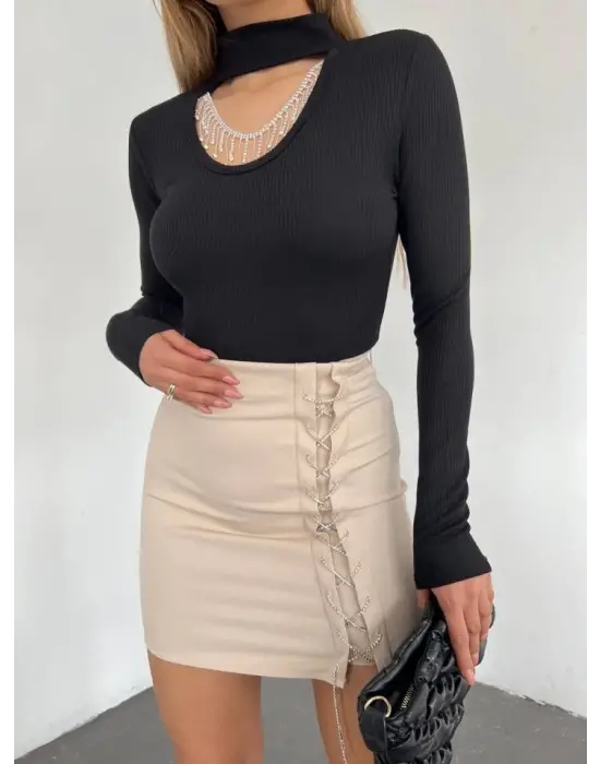 Omarı Taş Detaylı Dik Yaka Uzun Kol Bluz - Siyah