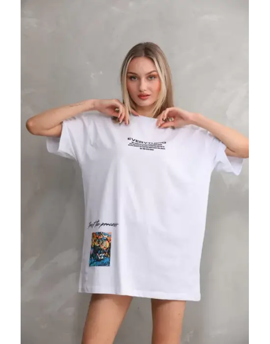 Omarı Beyaz Oversize Bisiklet Yaka Baskılı T-Shirt