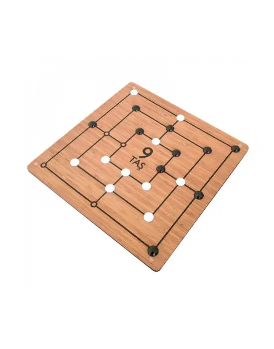 Omarı Etkileyici 3 Taş Kırmızı Elmas Yüzük