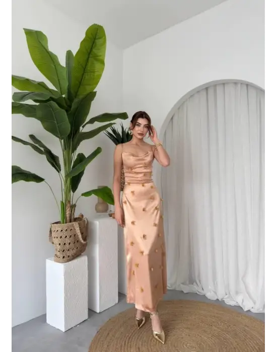 Dora Çiçek Detaylı Elbise