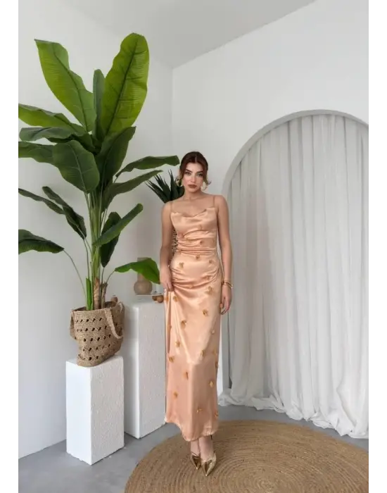 Dora Çiçek Detaylı Elbise