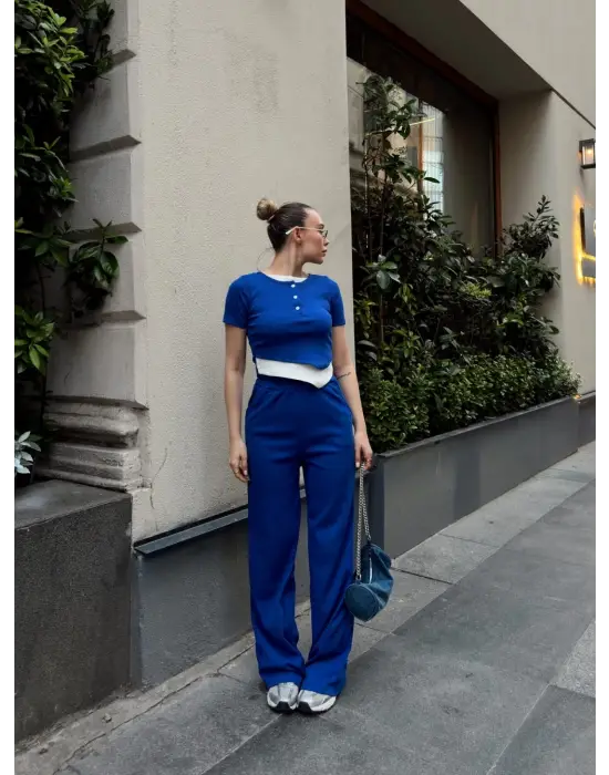 Omarı Şık Düğme Detaylı Alt Üst Takım