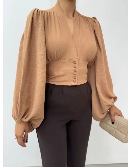 Omarı Hafif Kumaşlı Vizon Crop Bluz