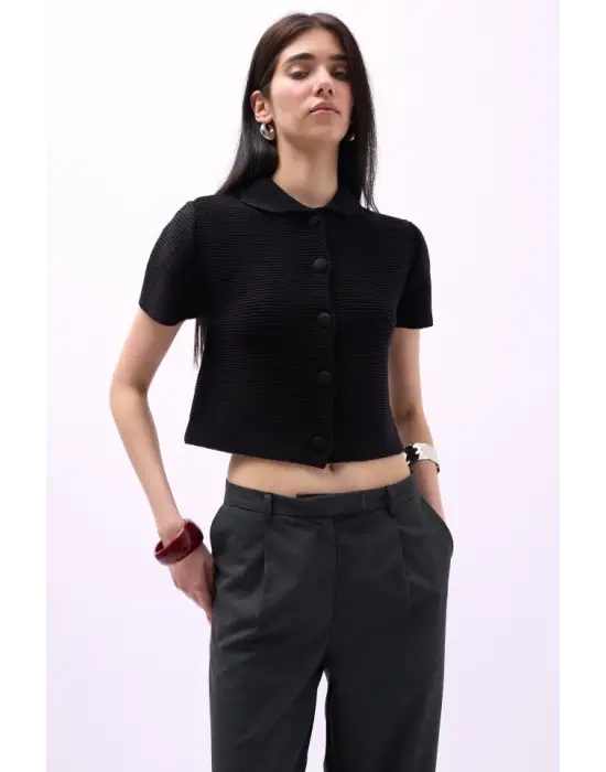 Omarı Rahat ve Şık Bebe Yaka Bluz