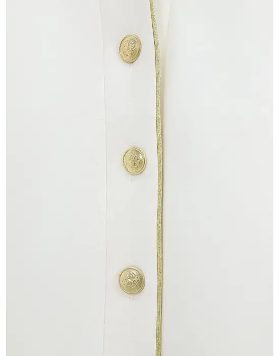 Omarı Beyaz Örme Düğmeli Hırka