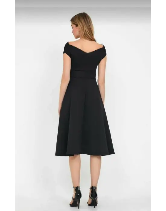 Düşük Omuz Eteği Pileli Krep Kumaş Midi Boy Elbise