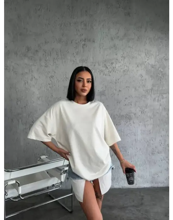 Düz Biskilet Yaka  T-shirt - Beyaz