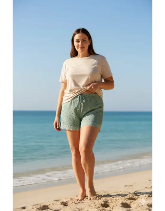 Düz Renk Mini Çiçek Desenli Penye Kadın Ev Şortu Bacak Dantel Detaylı Ev Giyim Yeşil