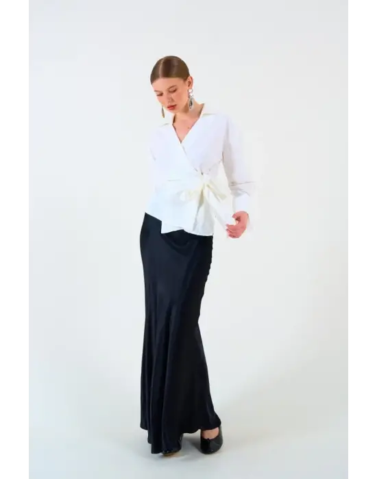 Omarı Şık Ekru Yandan Bağlamalı Gömlek