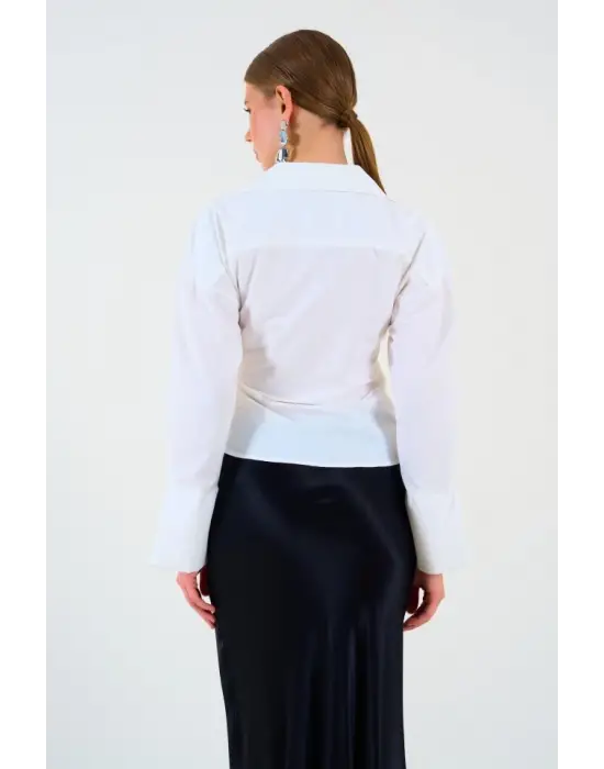 Omarı Şık Ekru Yandan Bağlamalı Gömlek