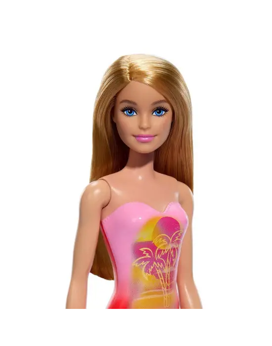 Omarı Güneşin Keyfini Çıkaran b Tatilde Bebekleri