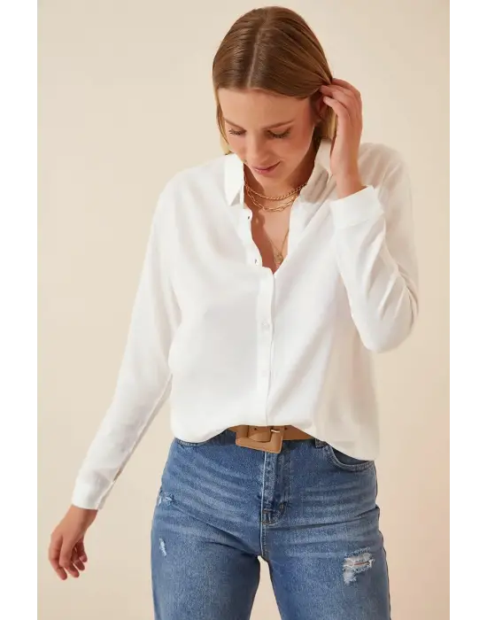 Omarı Yumuşak ve Şık Kumaş Gömlek