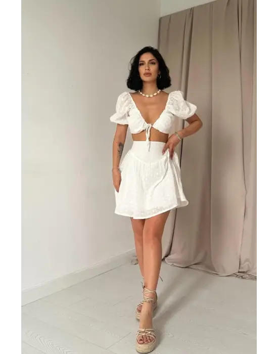 Omarı Şık Ekru Brode Crop ve Mini Etek Takımı