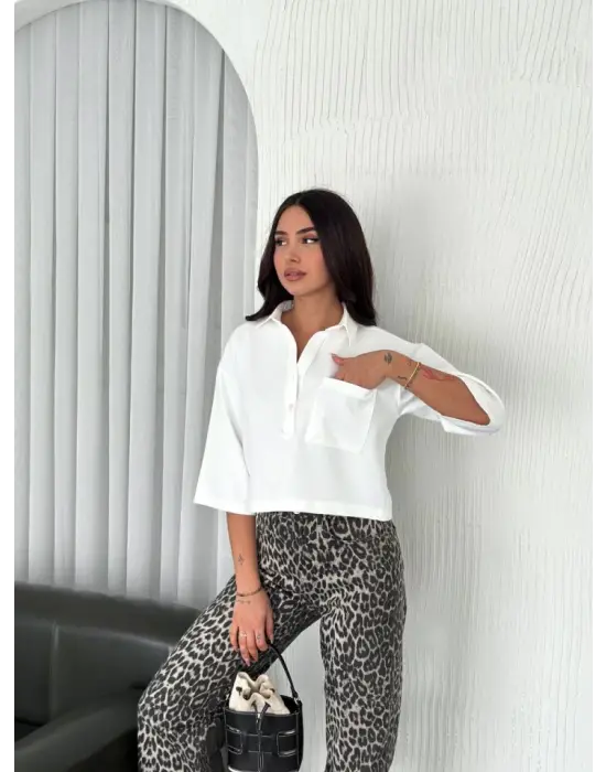 Omarı Yarasa Kol Detaylı Beyaz Gömlek