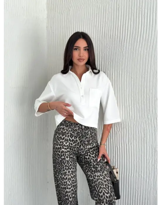 Omarı Yarasa Kol Detaylı Beyaz Gömlek