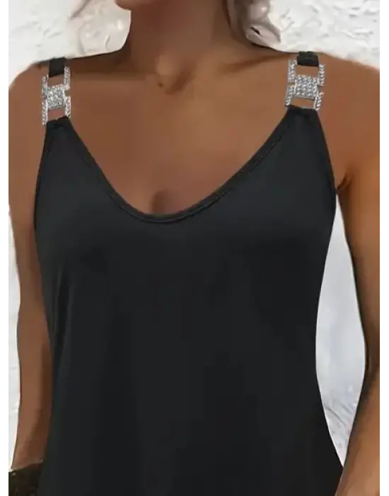 Omarı Modern V Yakalı Toka Detaylı Elbise