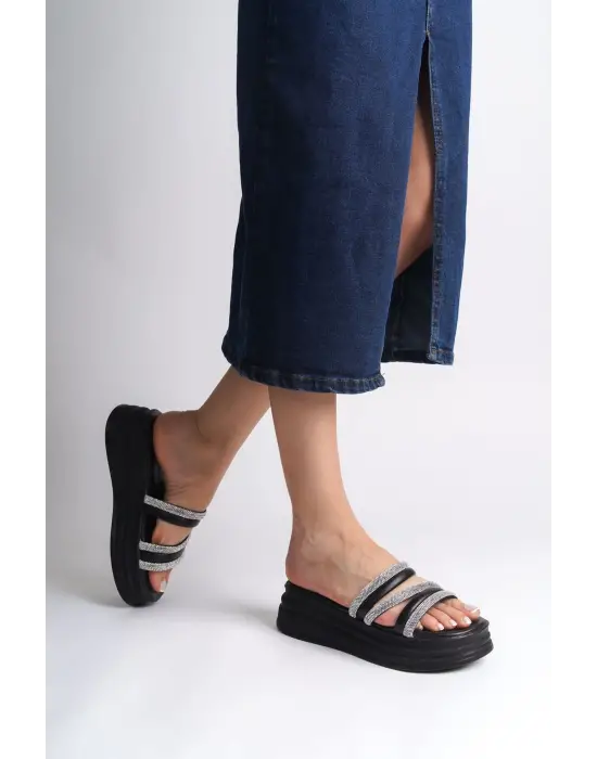 ELISE Düz Topuklu Şeritli Taşlı Kalın ve Rahat tabanlı ayakkabı Tabaan Bayan Terlik CGünlük Şık - Siyah