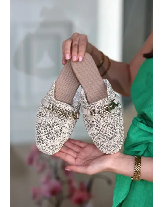 Emert Bej Örgülü Terlik