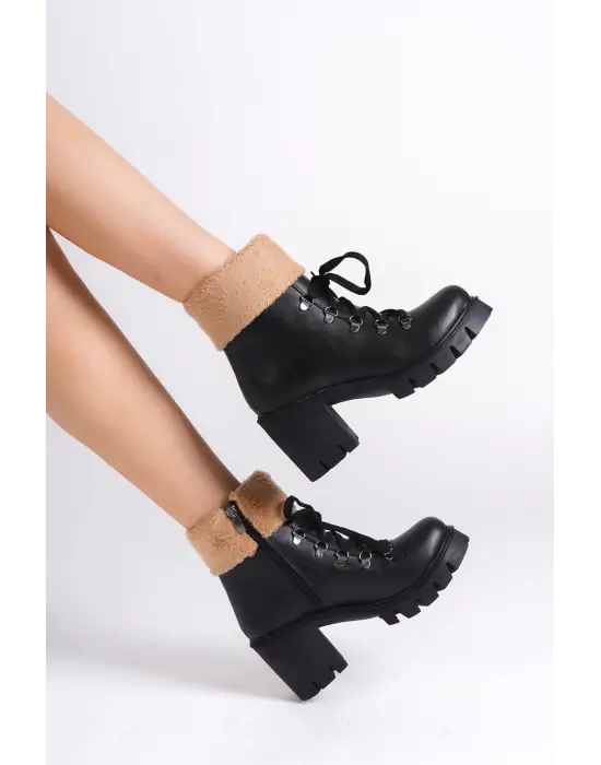 Zarif Bağcıklı Kürk Detaylı Bayan Bot