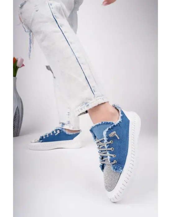 Trend Bağcıklı Spor Ayakkabı