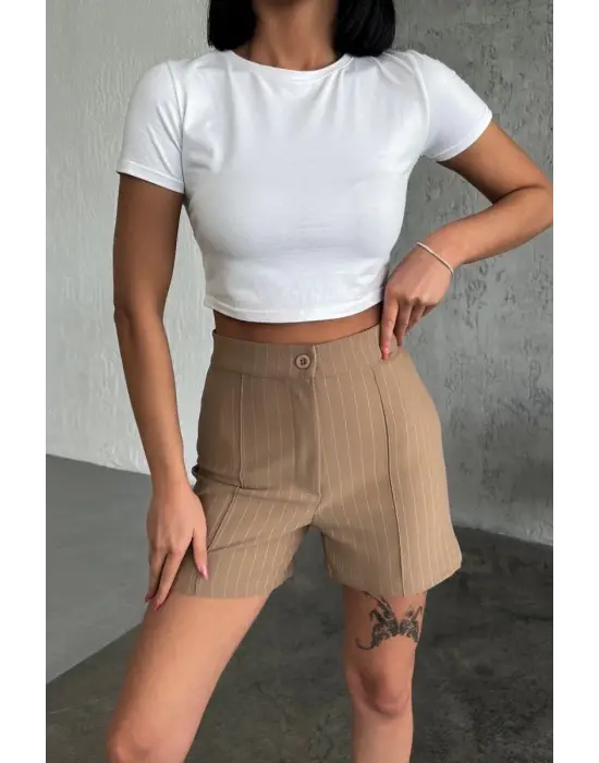 Omarı Zarif ve Şık Yüksek Bel Çizgili Esnek Çimalı Şort