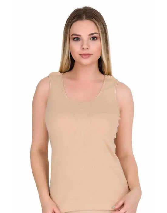 Omarı Hafif ve Esnek Kadın Atlet